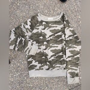 Camo crew neck